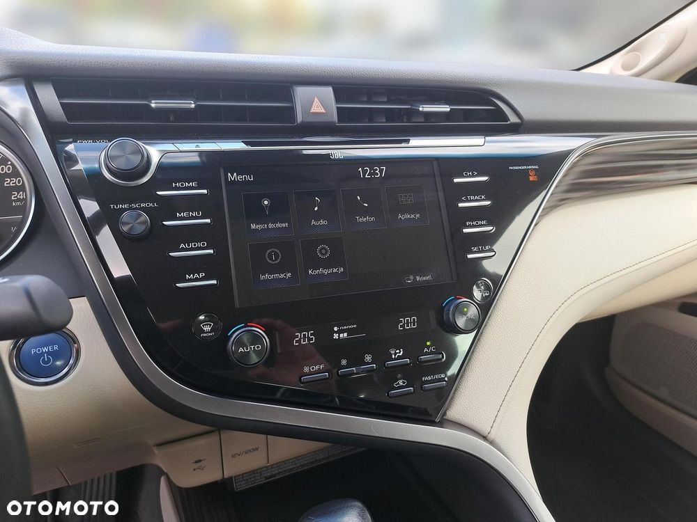 Toyota Camry 2.5 Hybrid Executive CVT - 12
