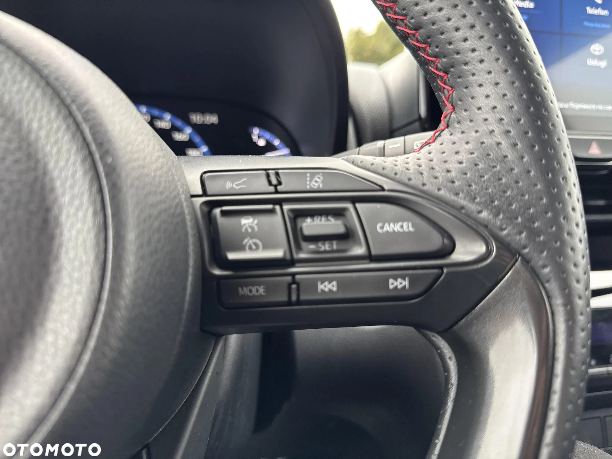 Toyota Yaris Cross Hybrid 1.5 GR Sport - 24