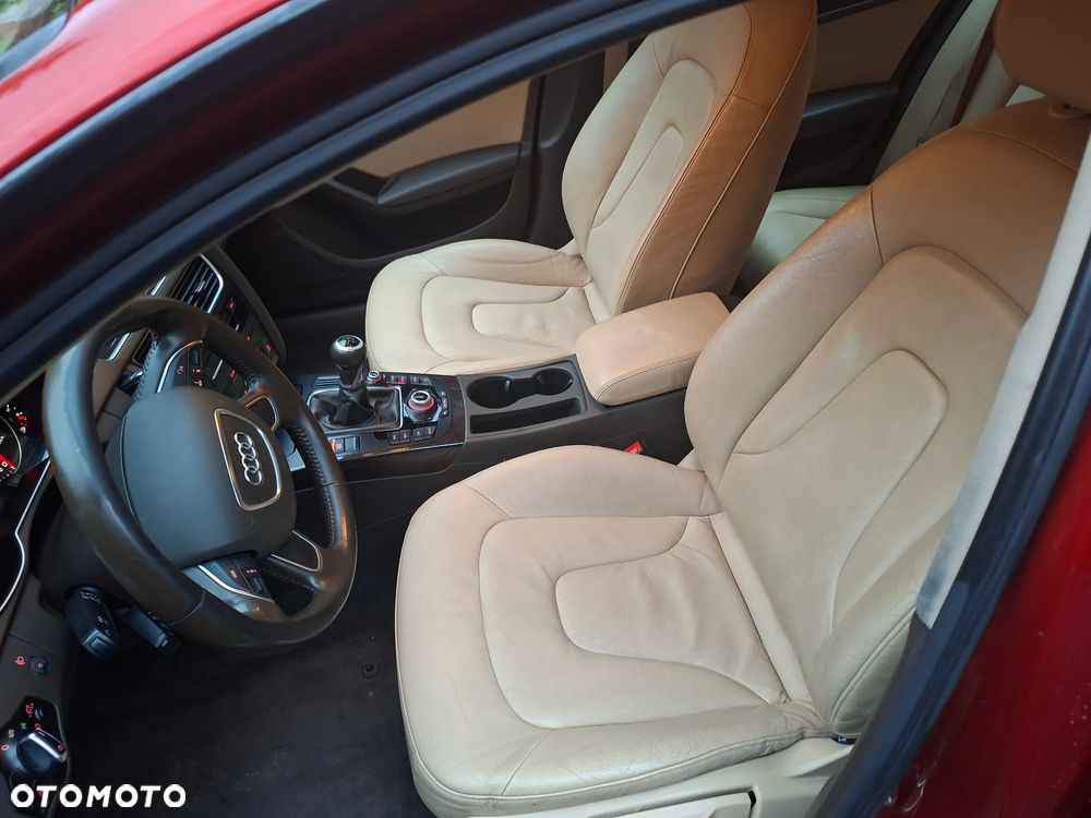 Audi A4 Limousine - 28