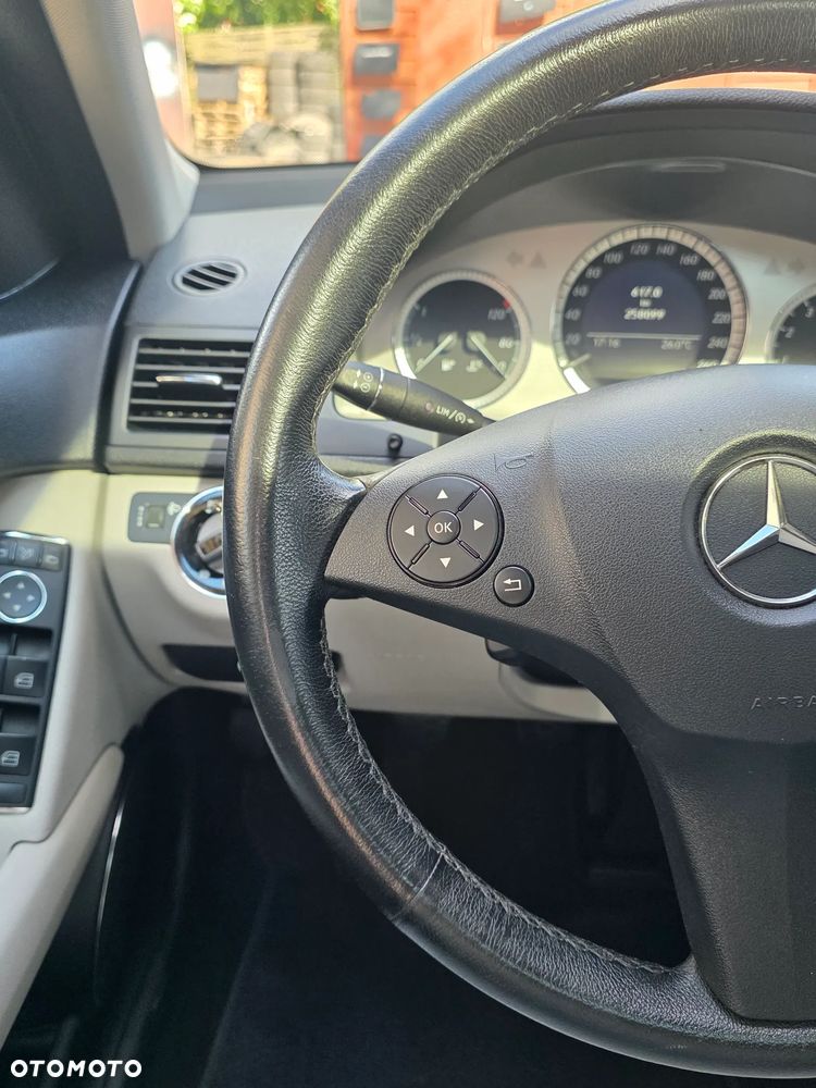 Mercedes-Benz Klasa C 280 Avantgarde Sport Edition + - 20