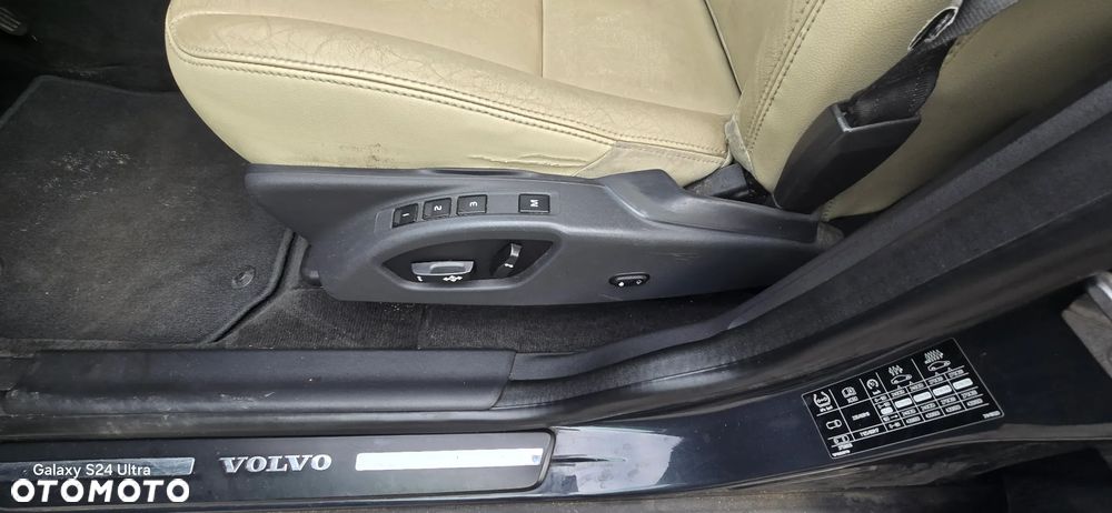 Volvo XC 60 - 33