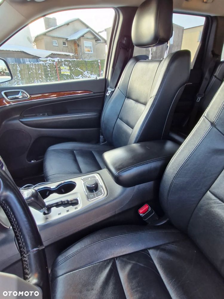 Jeep Grand Cherokee - 15
