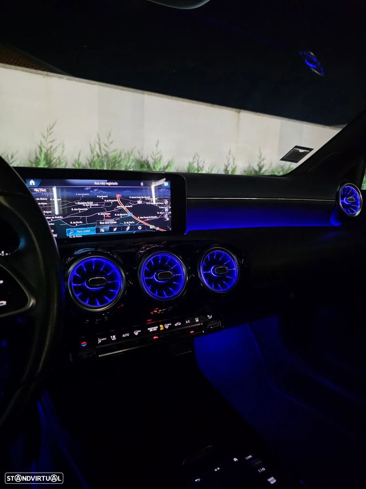 Mercedes-Benz A 250 e AMG Line - 8