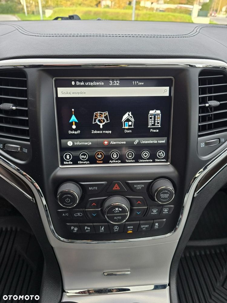 Jeep Grand Cherokee - 27