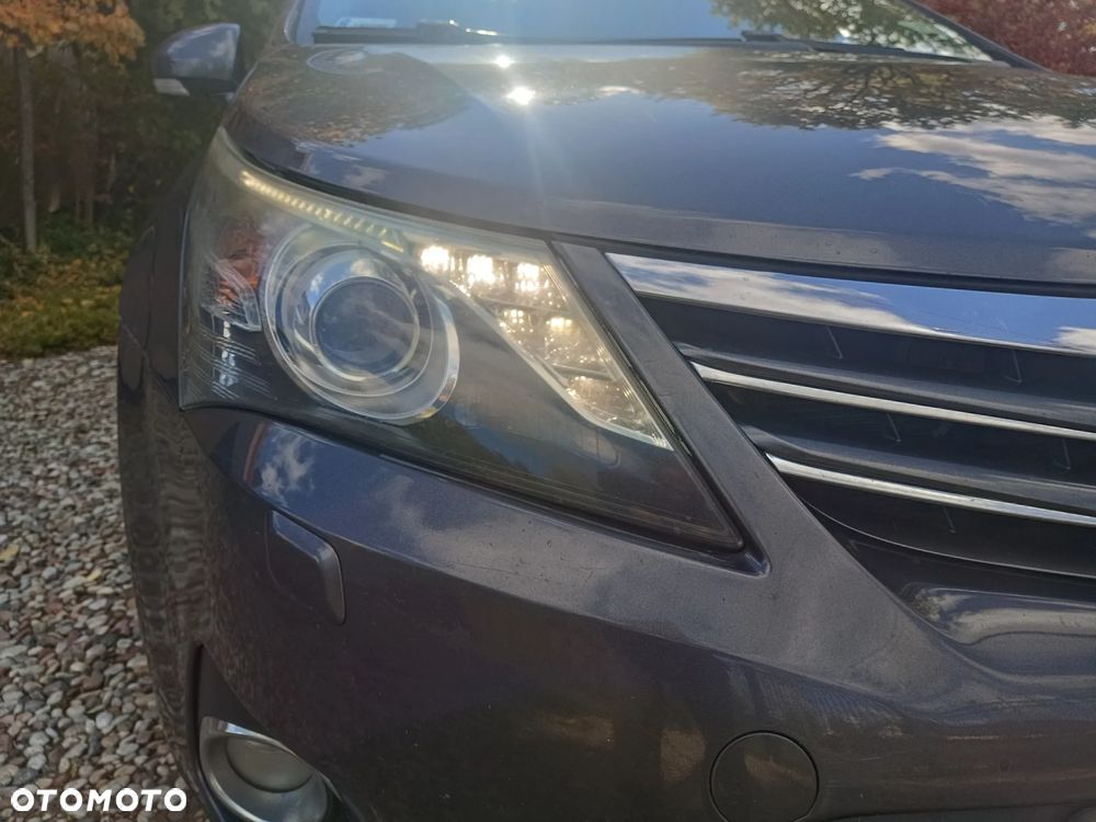 Toyota Avensis - 6