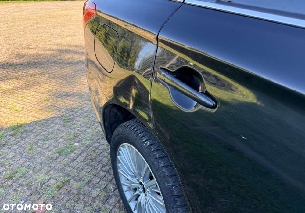 Mitsubishi Outlander - 29