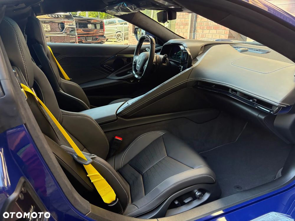 Chevrolet Corvette - 20