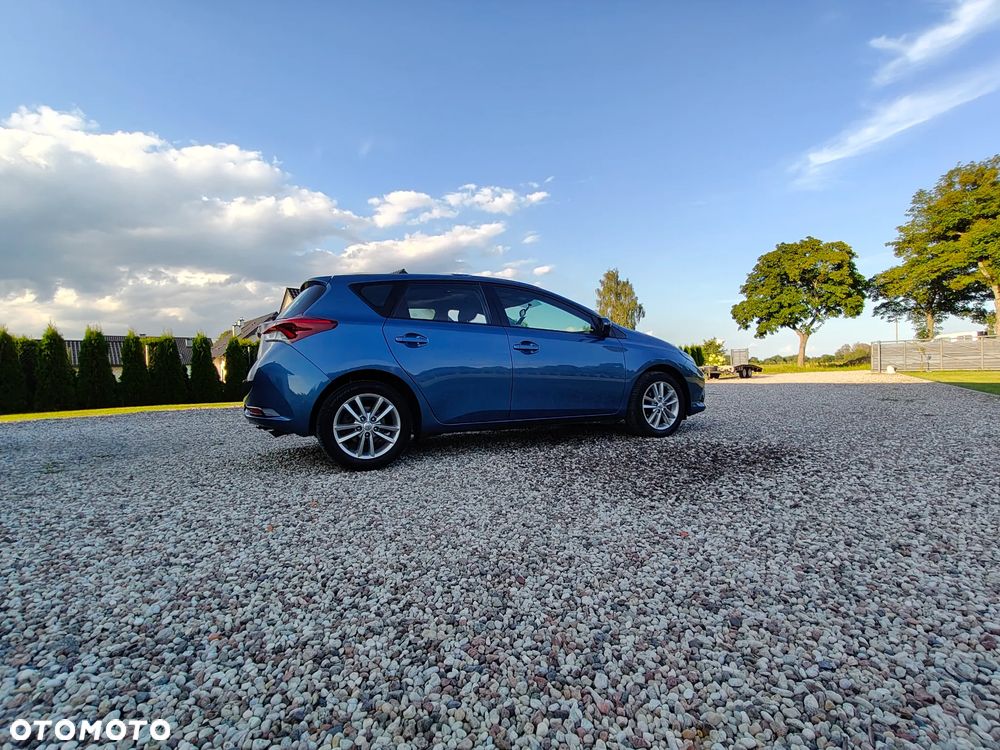 Toyota Auris 1.33 Dual-VVT-i - 3