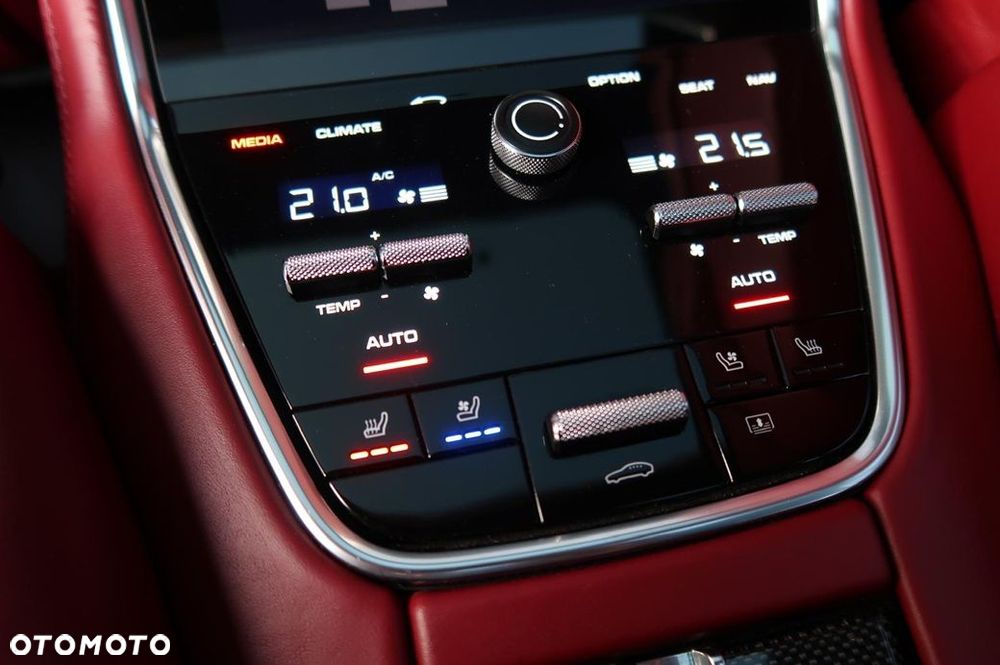 Porsche Panamera Turbo S E-Hybrid GPF - 23