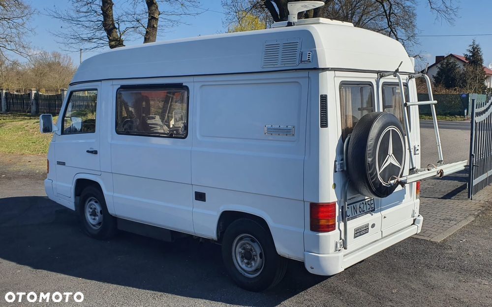 Mercedes-Benz MB100 - 3