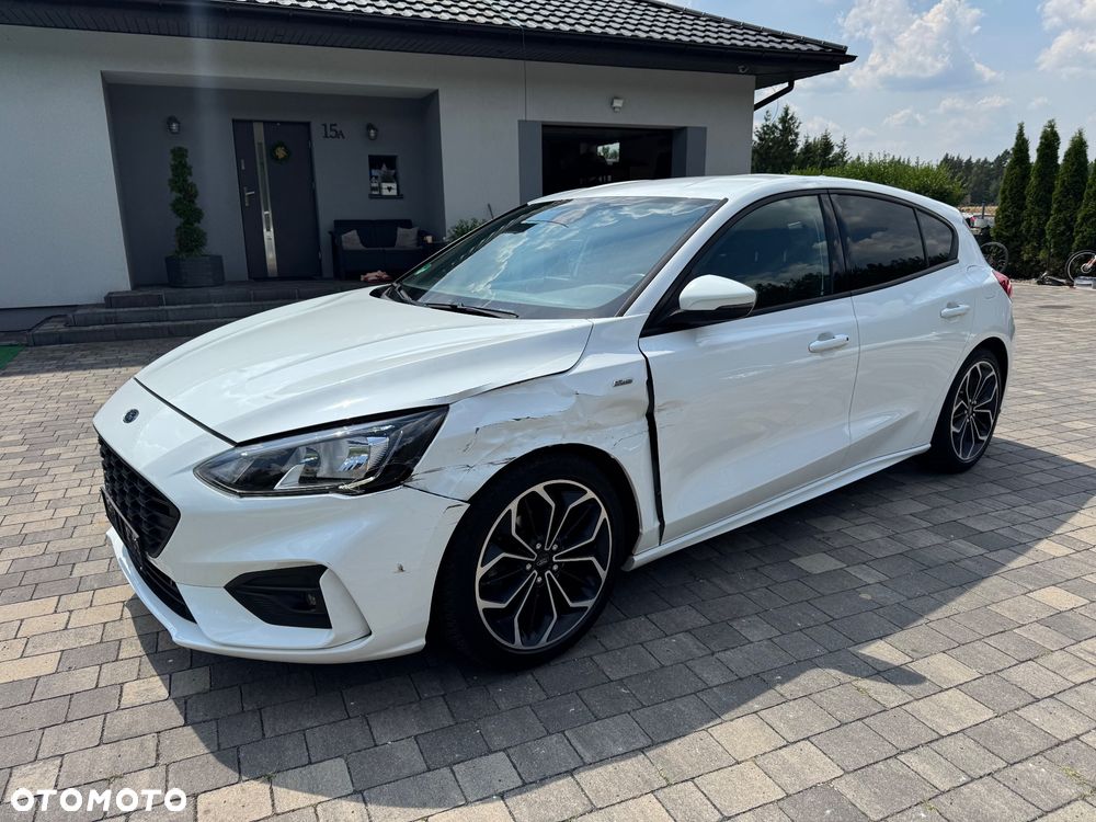 Ford Focus 1.0 EcoBoost Start-Stopp-System ST-LINE DESIGN - 3