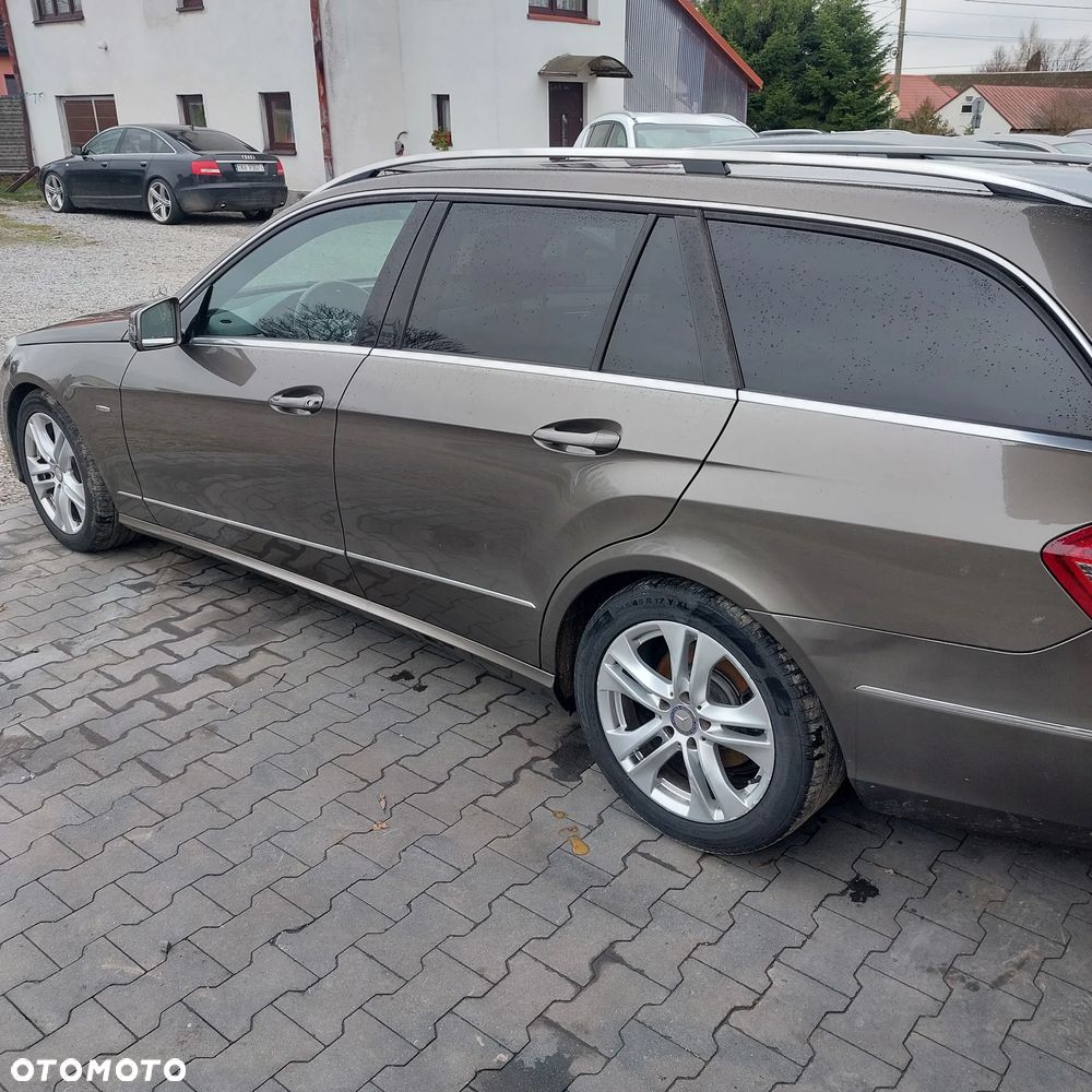 Mercedes-Benz Klasa E 350 CDI DPF BlueEFFICIENCY 7G-TRONIC - 4