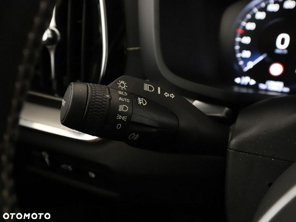 Volvo S60 T8 AWD Plug-In Hybrid Polestar Engineered - 36