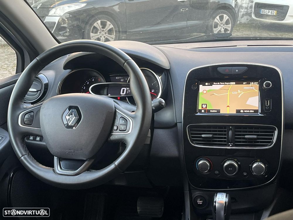Renault Clio 1.5 dCi Limited EDC - 12