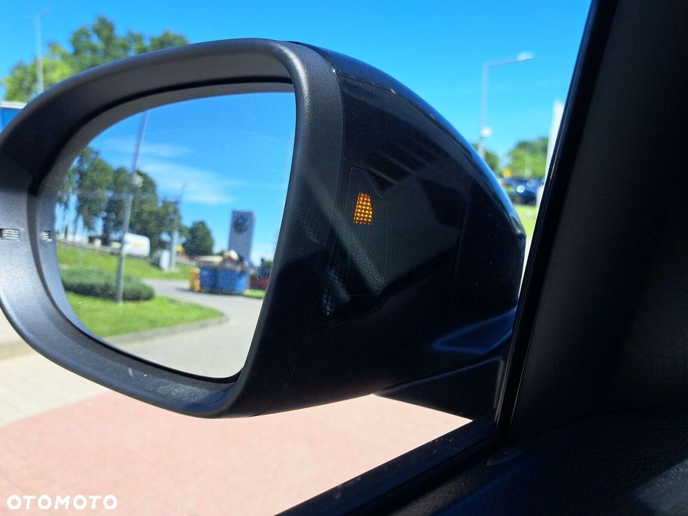 Volkswagen T-Cross - 34