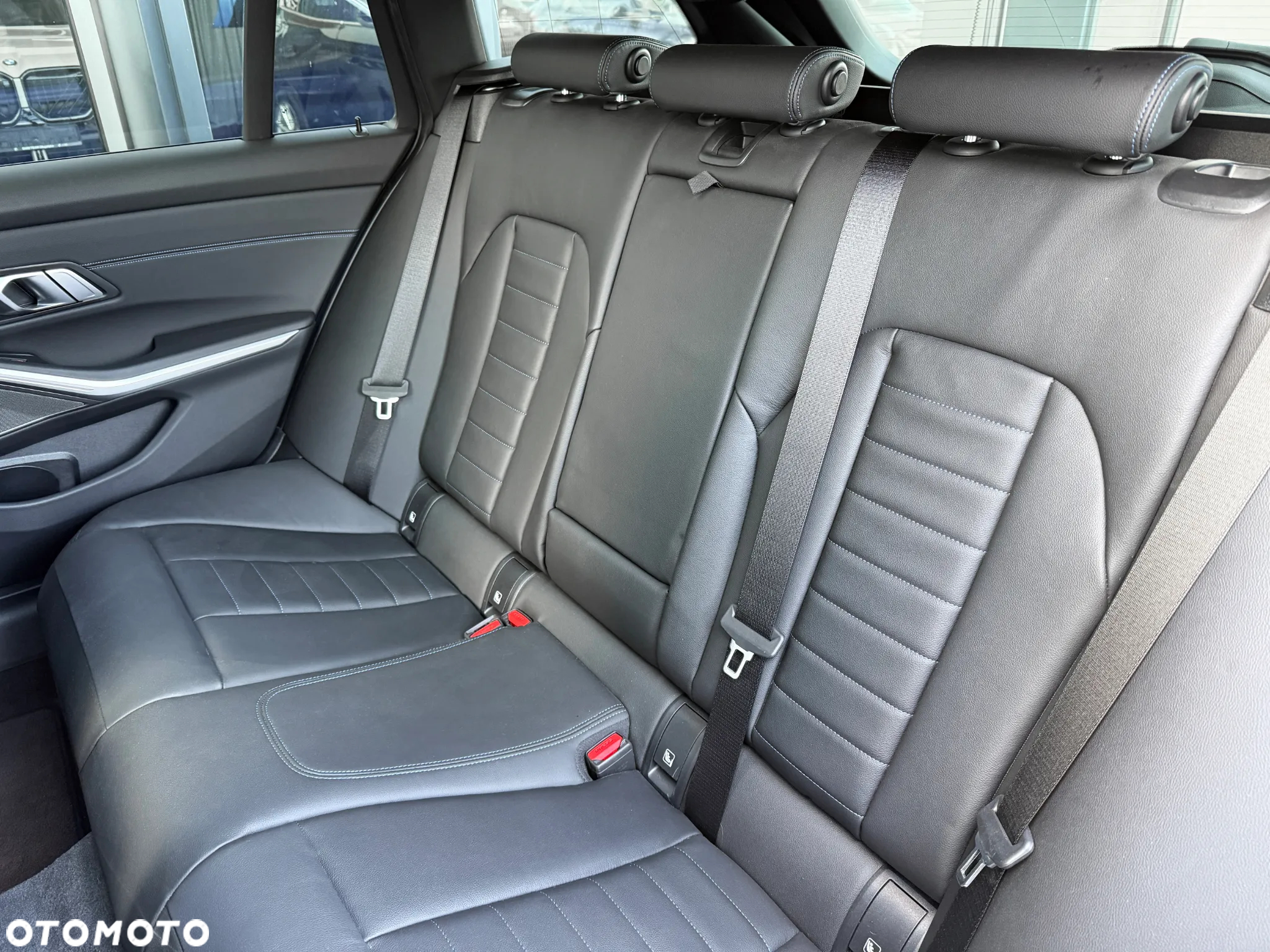 BMW Seria 3 320d Touring xDrive M Sport - 33