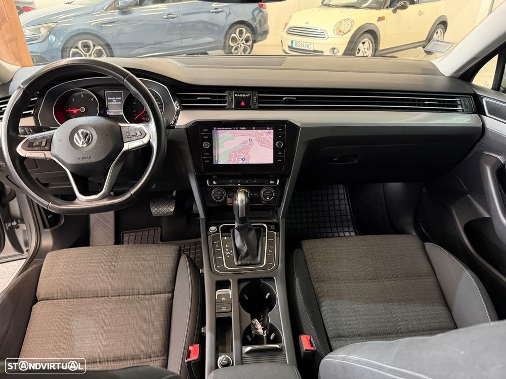 VW Passat Variant 2.0 TDI Confortline DSG - 9