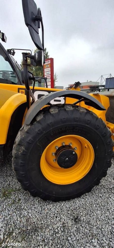 JCB 560-80 Agri Xtra - 2