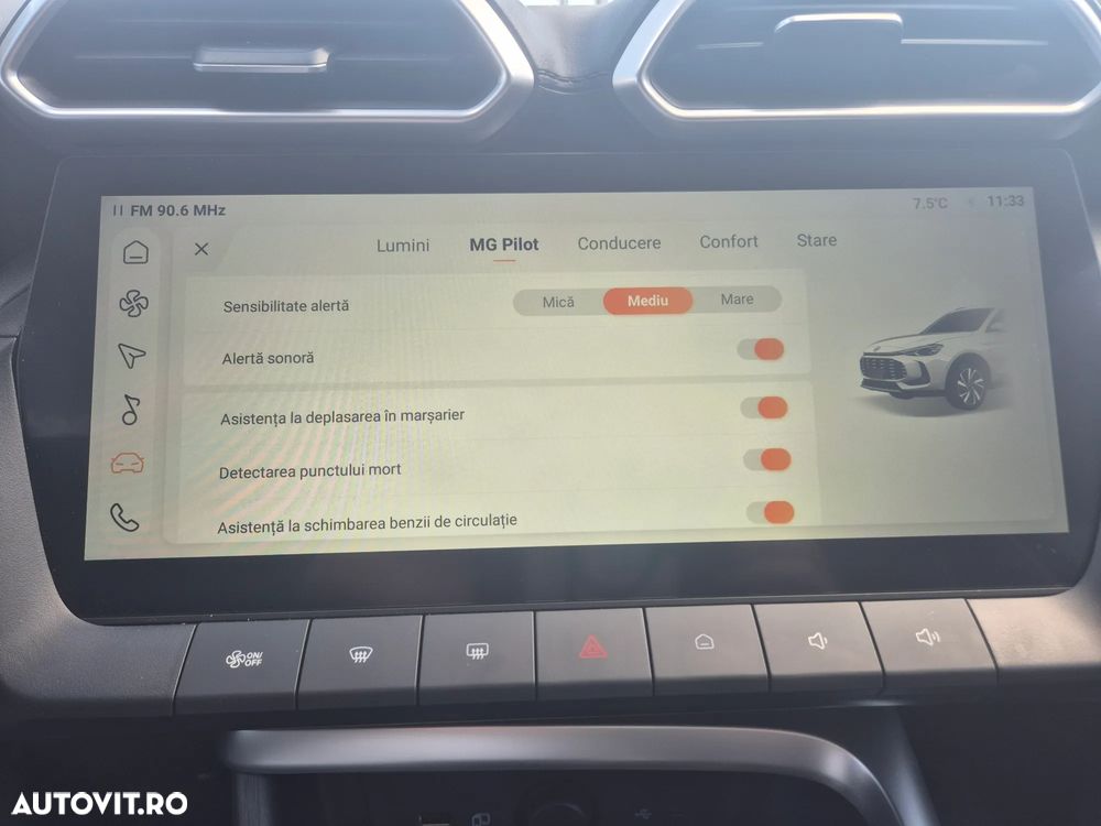 MG ZS HEV 1.5 GSI AT Exclusive - 23