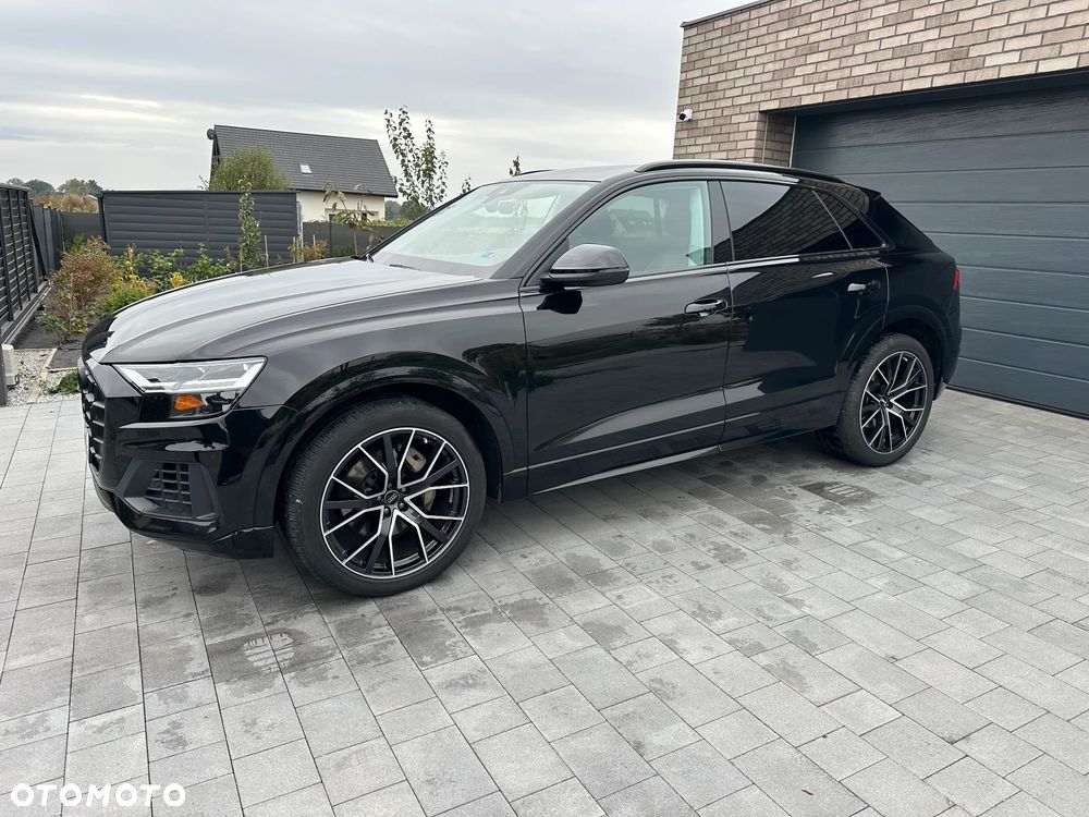 Audi Q8 - 10