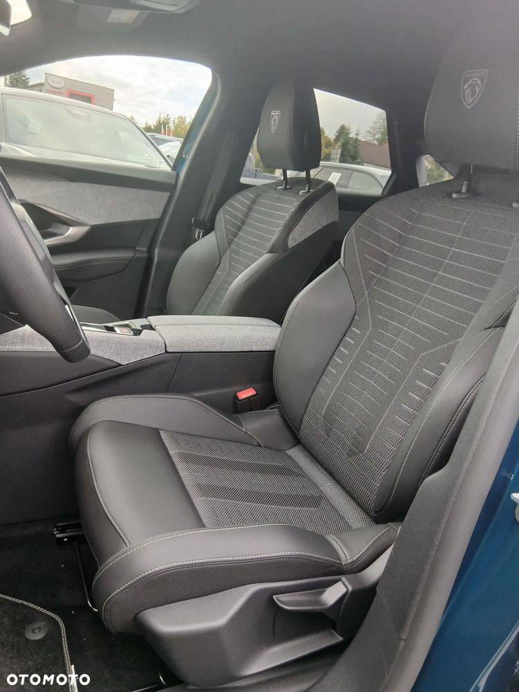 Peugeot 3008 1.2 PureTech mHEV GT E-DCS6 - 19