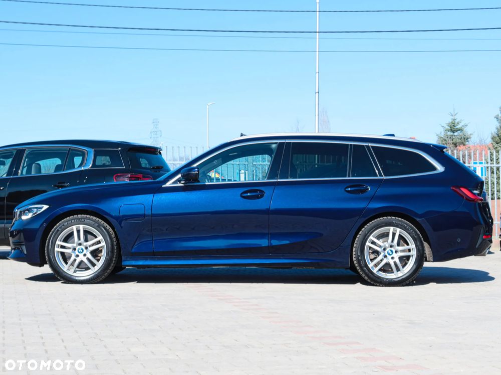 BMW Seria 3 320e Sport Line - 37