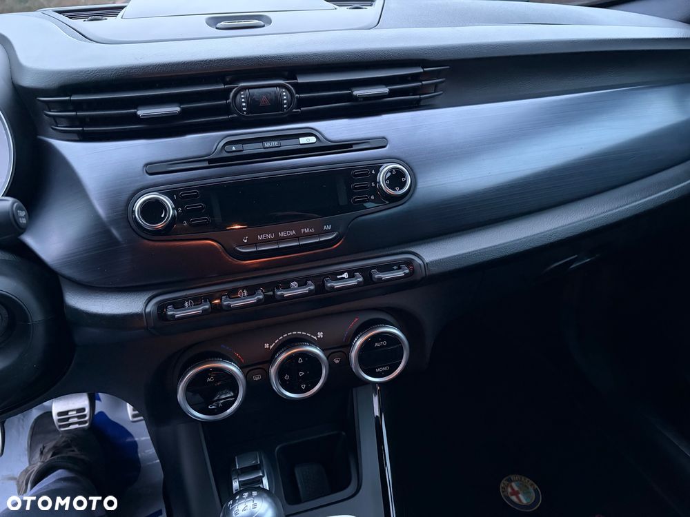 Alfa Romeo Giulietta 1.4 TB 16V Multiair Turismo - 14
