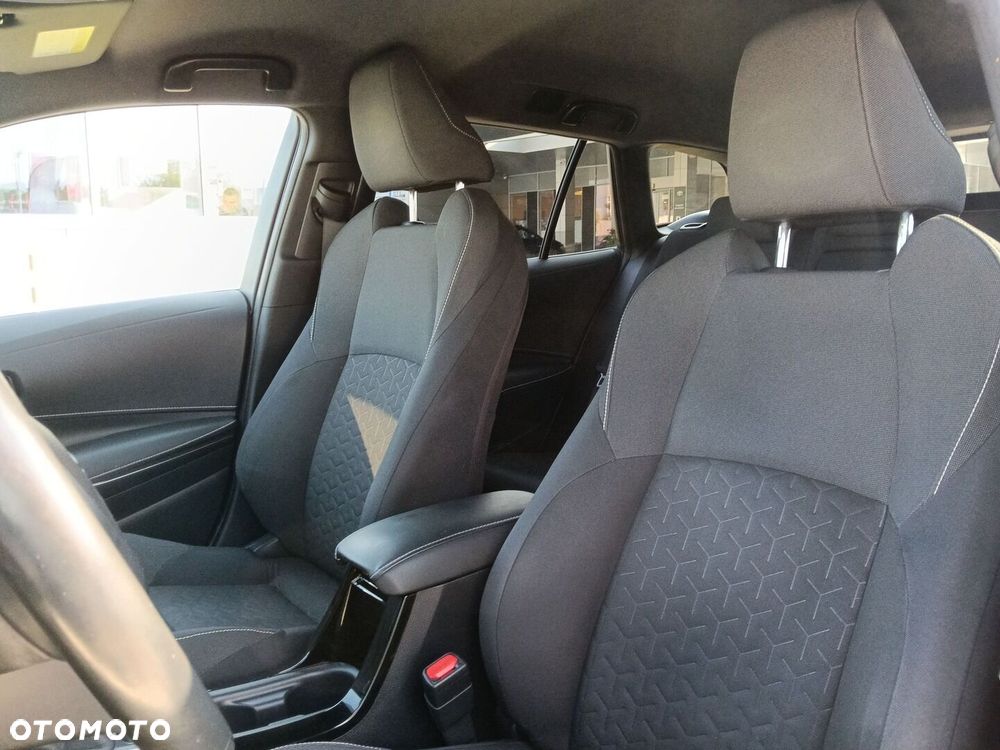 Toyota Corolla 1.8 Hybrid Comfort - 24