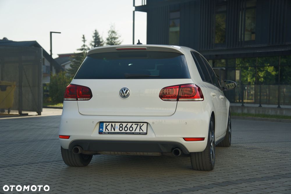 Volkswagen Golf 2.0 TSI GTI - 8