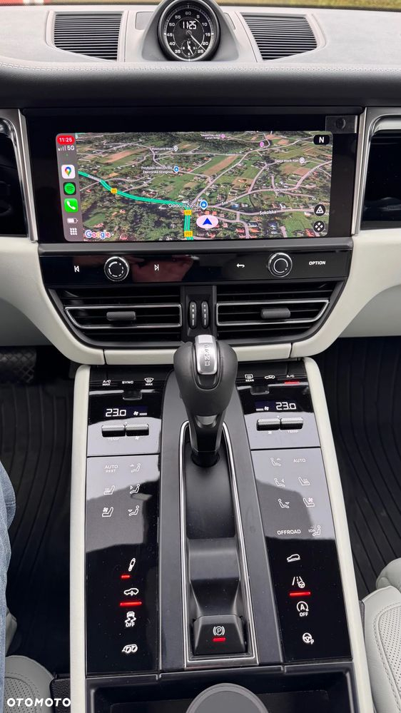 Porsche Macan S - 30