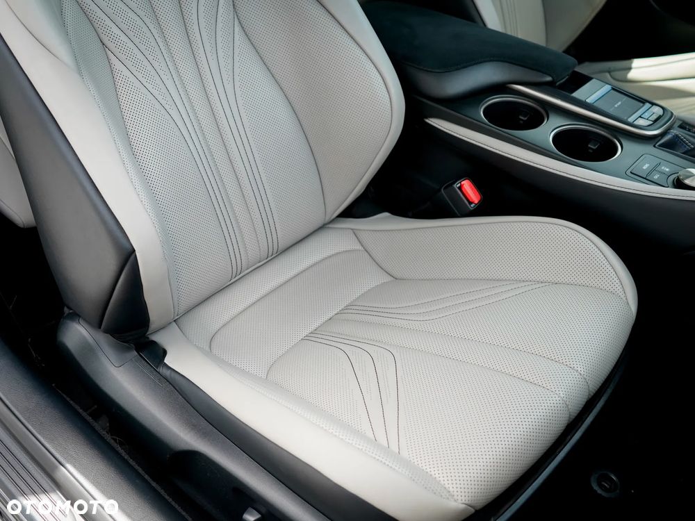 Lexus RC F Prestige - 28