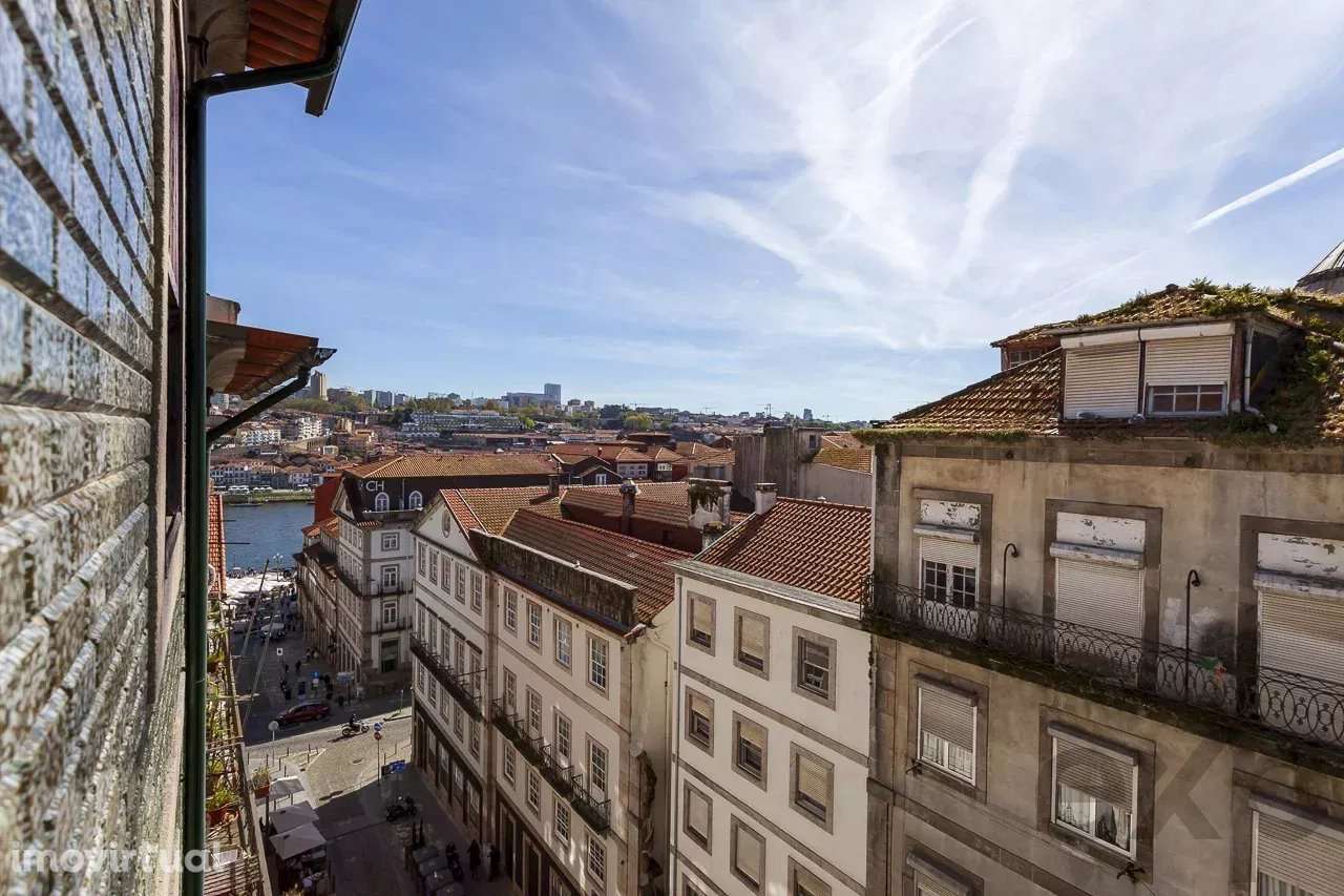 Elegância Clássica e Localização de Excelência no Porto - Grande imagem: 5/27