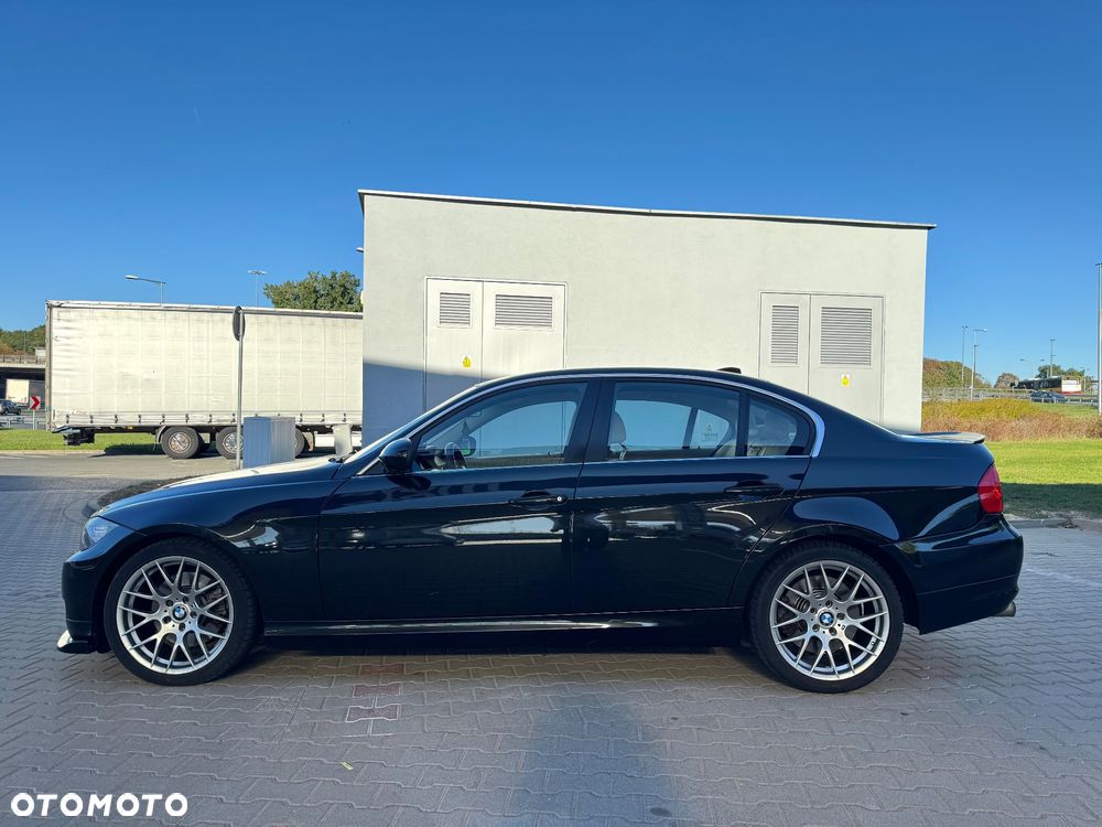 BMW Seria 3 330i xDrive - 3