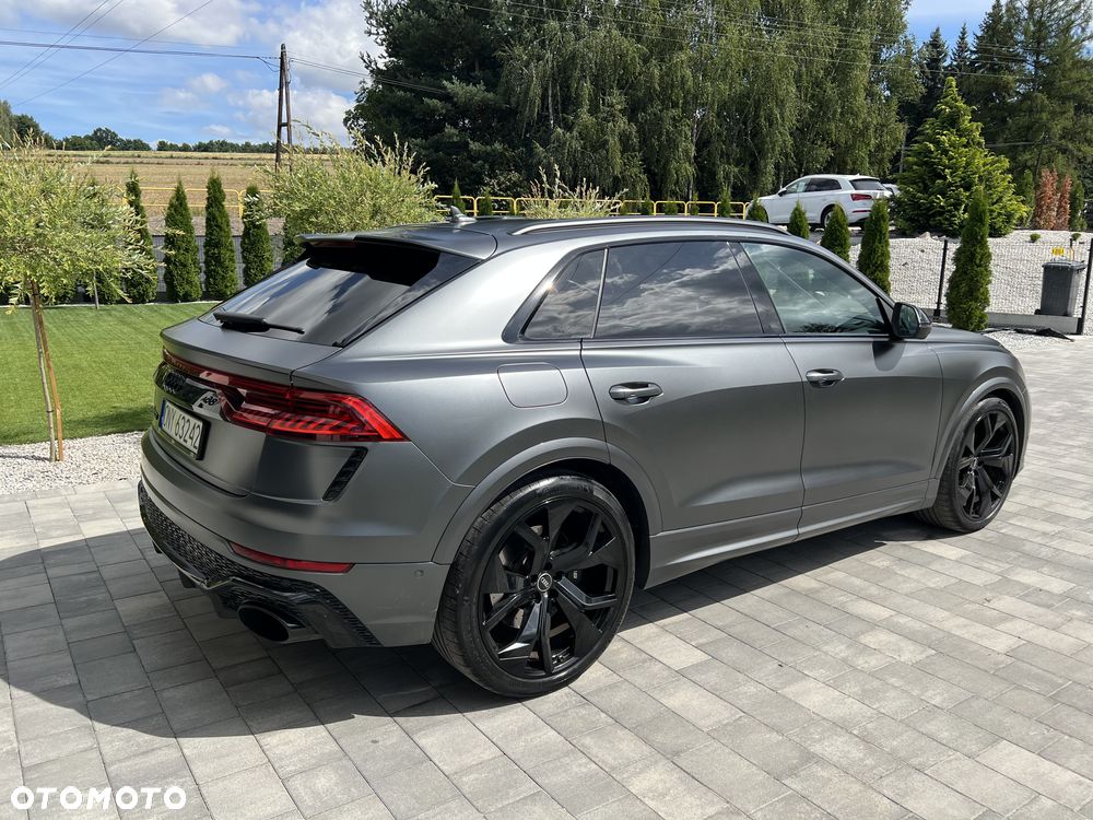 Audi RS Q8 - 10
