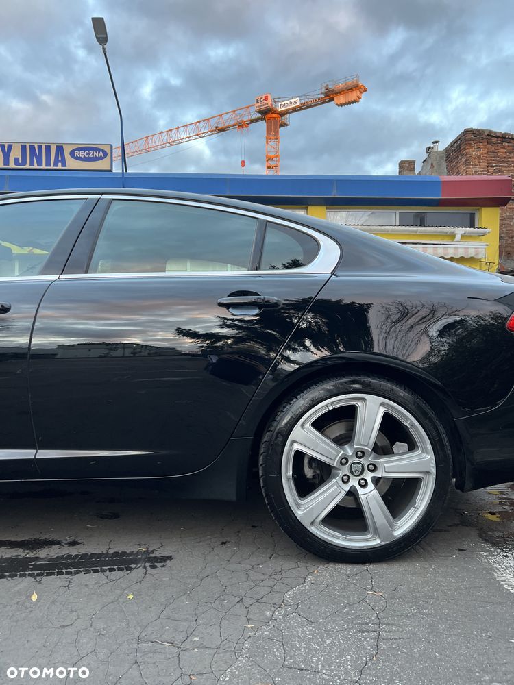 Jaguar XF 3.0 V6 D S Portfolio - 17