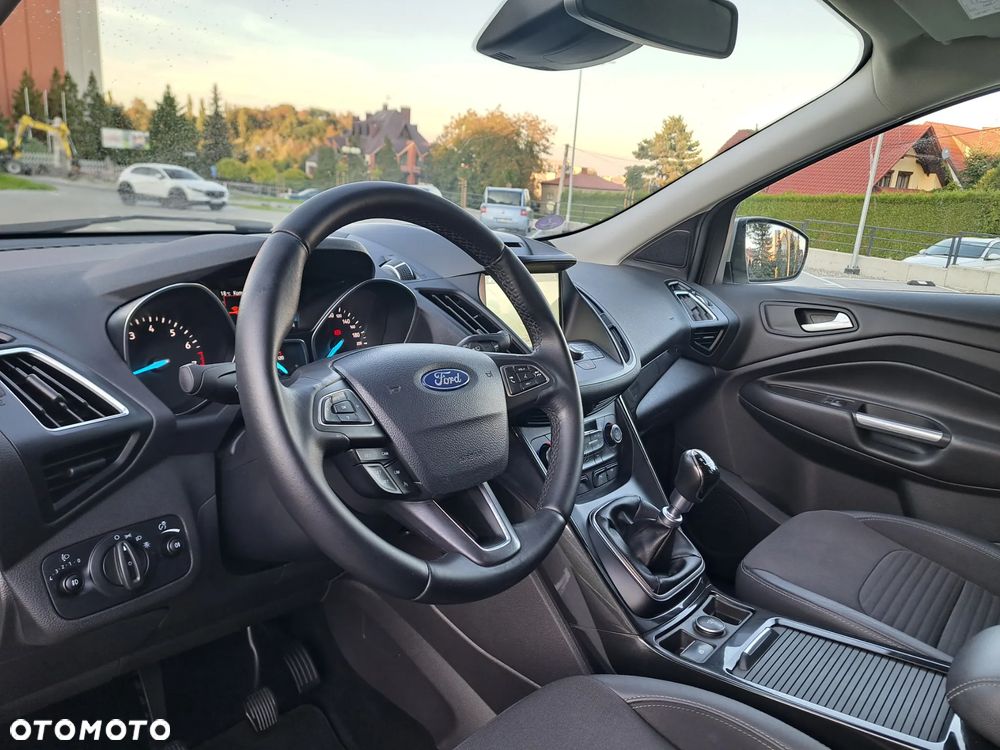 Ford Kuga - 30