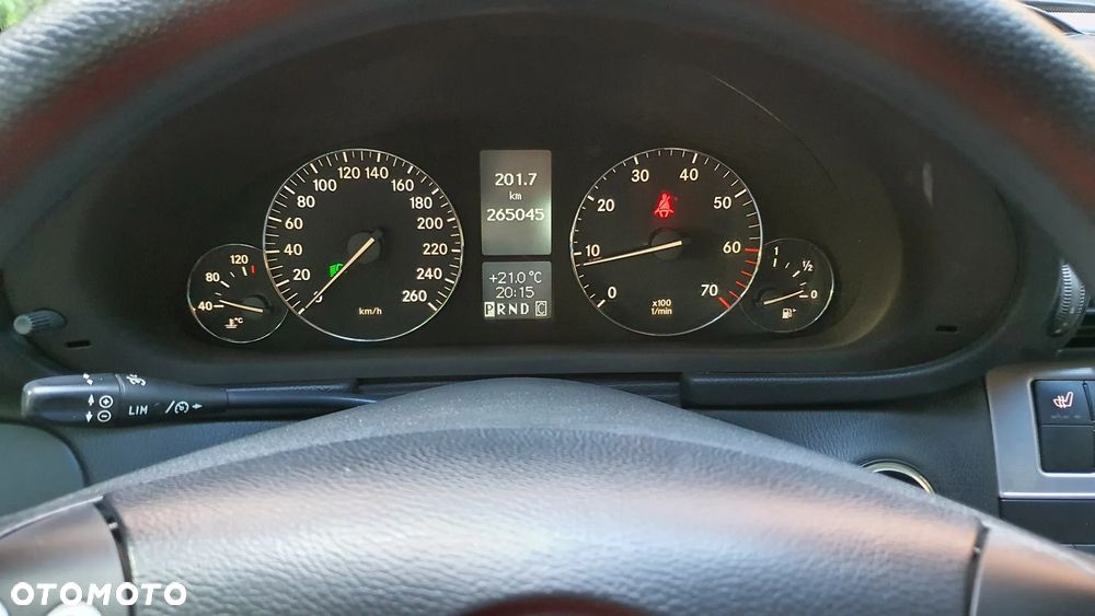 Mercedes-Benz Klasa C 200 Kompressor Automatik - 31