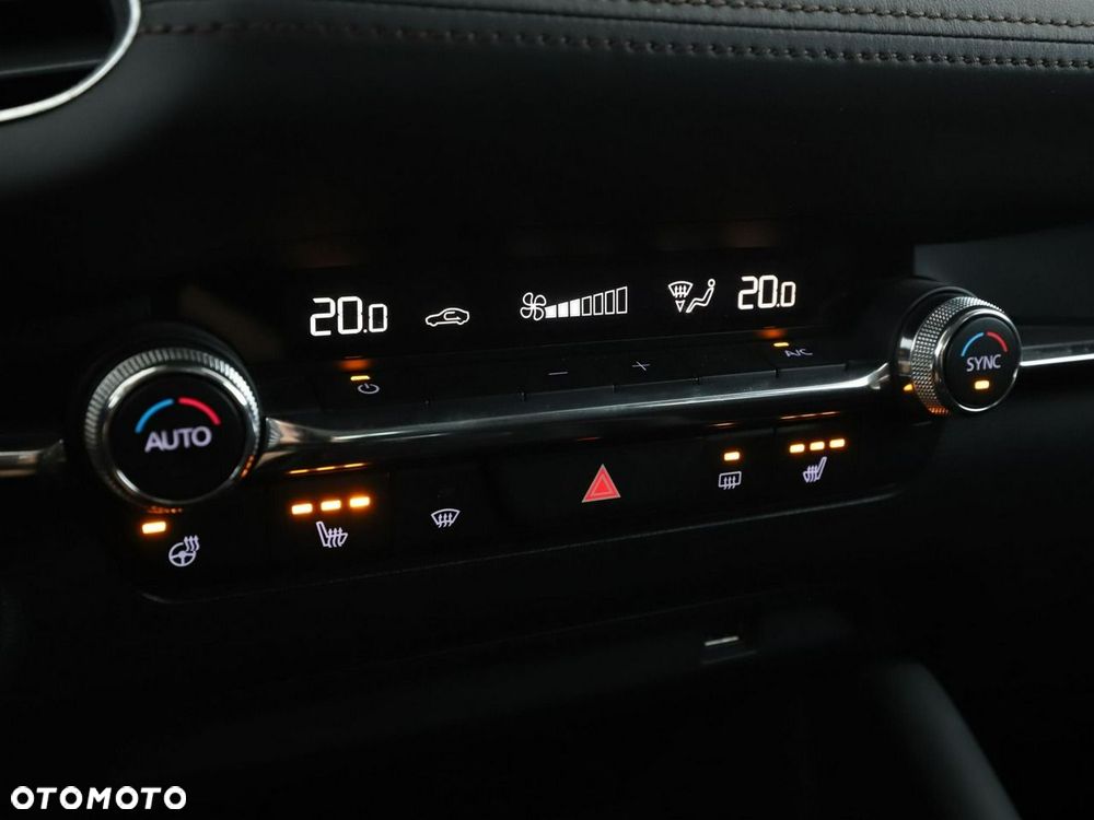 Mazda 3 SKYACTIV-X 2.0 M-Hybrid SELECTION - 30