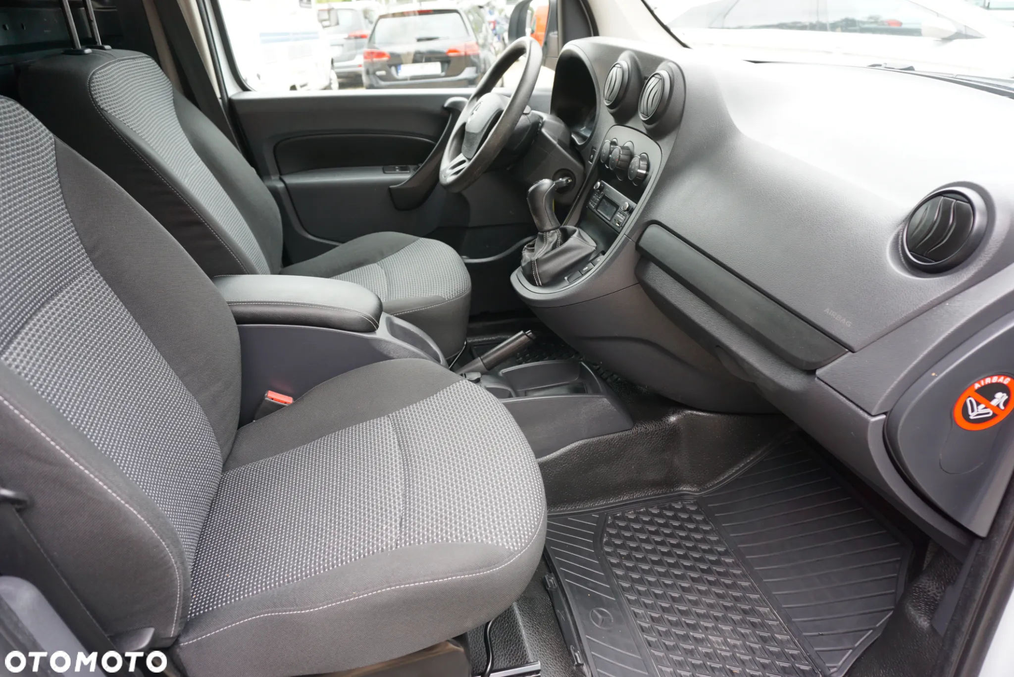 Mercedes-Benz CITAN - 11