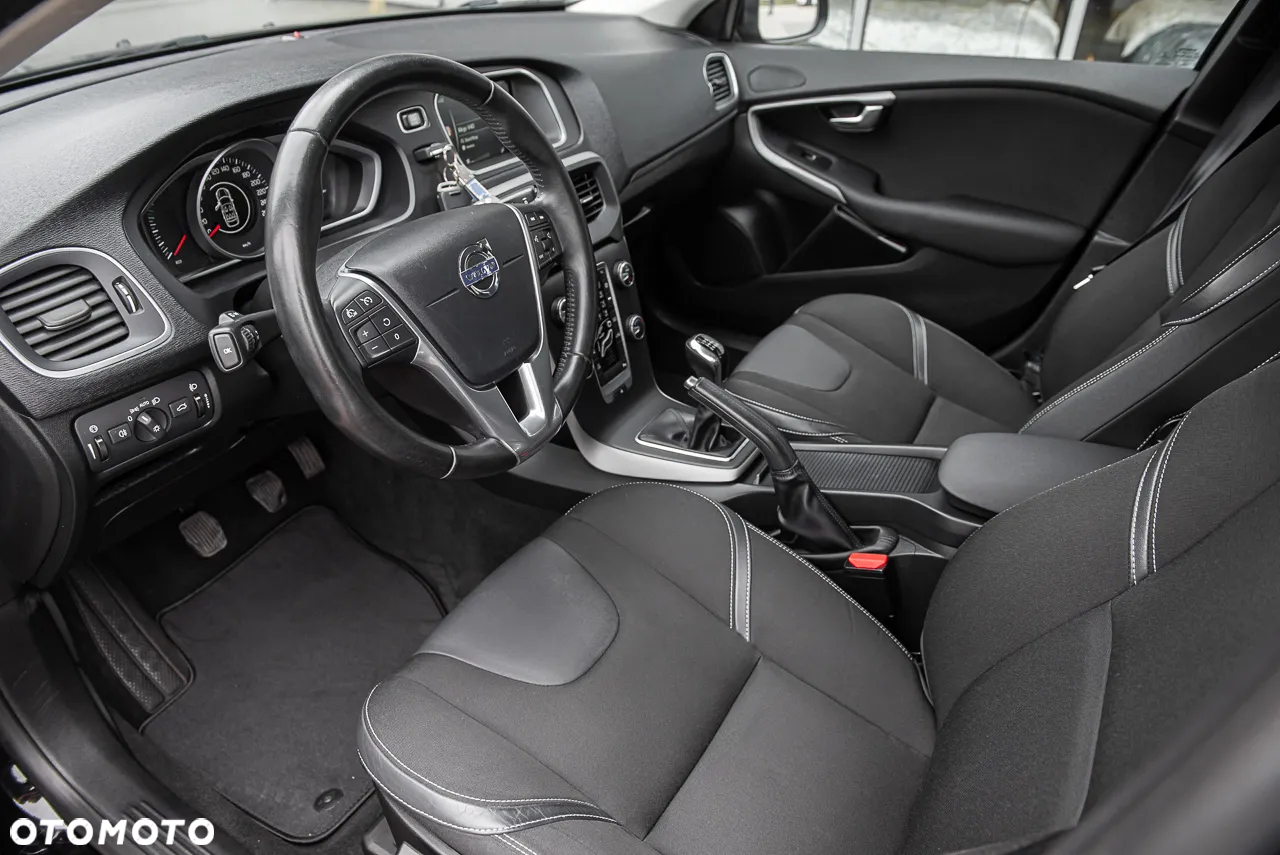 Volvo V40 - 15
