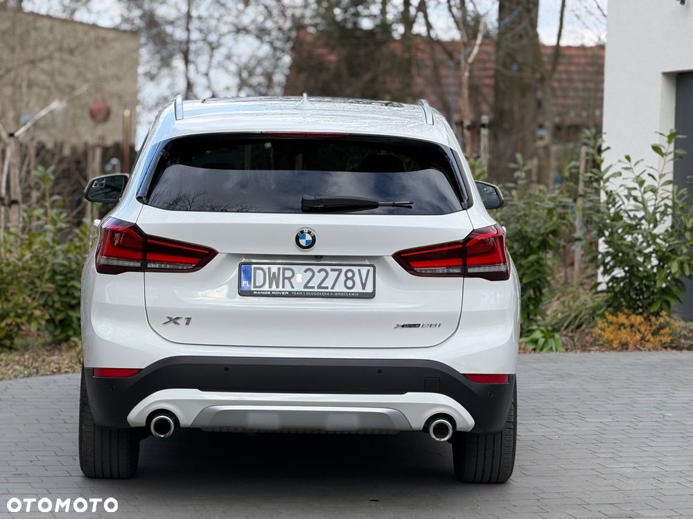 BMW X1 xDrive25i GPF xLine sport - 10
