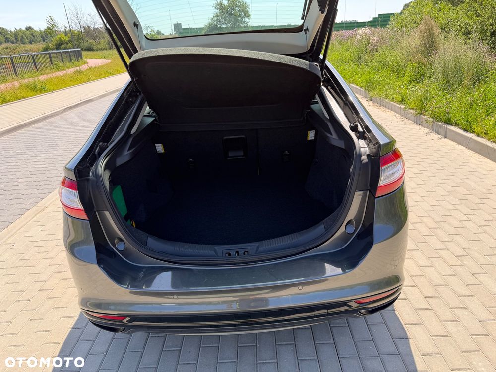 Ford Mondeo 2.0 EcoBoost ST-Line - 28