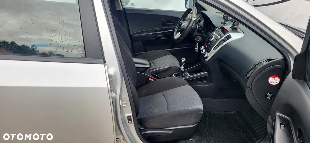 Kia Ceed Cee'd 1.6 Comfort - 15