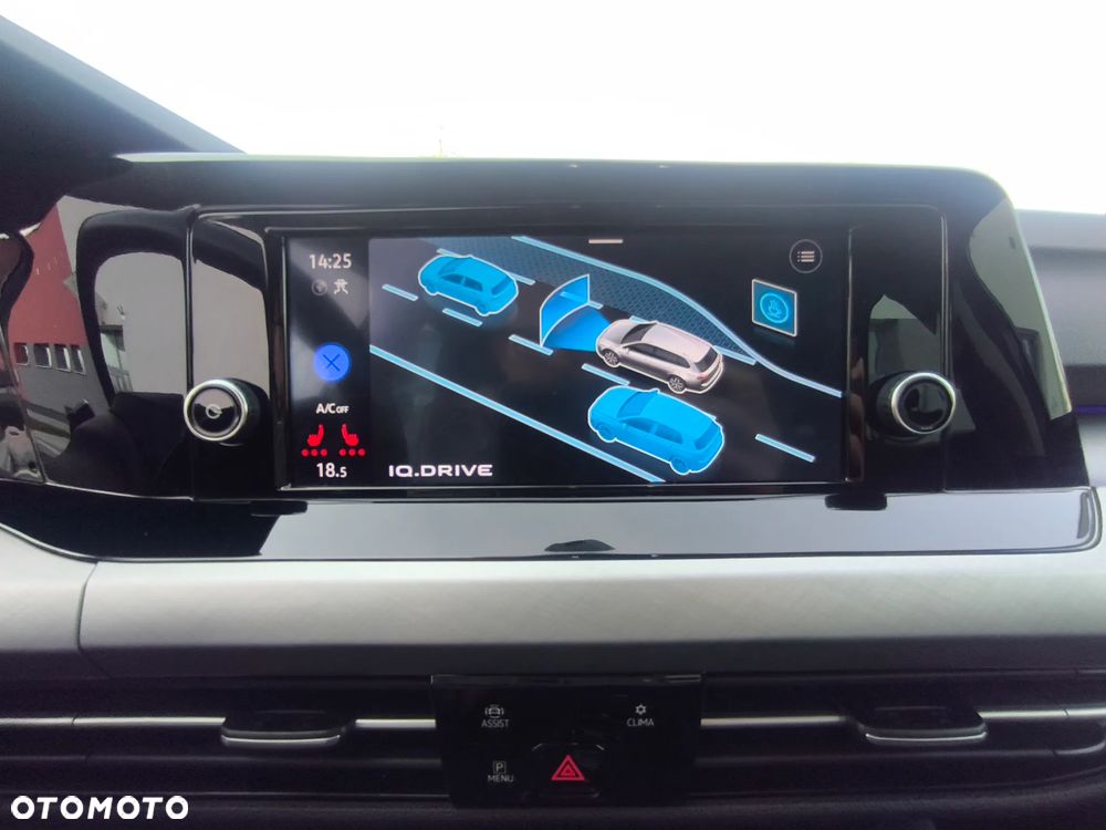 Volkswagen Golf 1.5 eTSI EVO Style DSG - 27