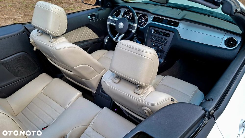 Ford Mustang 3.7 V6 Premium - 33