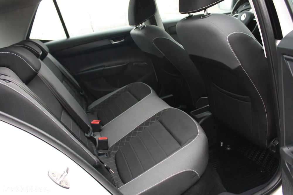 Skoda Fabia 1.0 Ambition - 34
