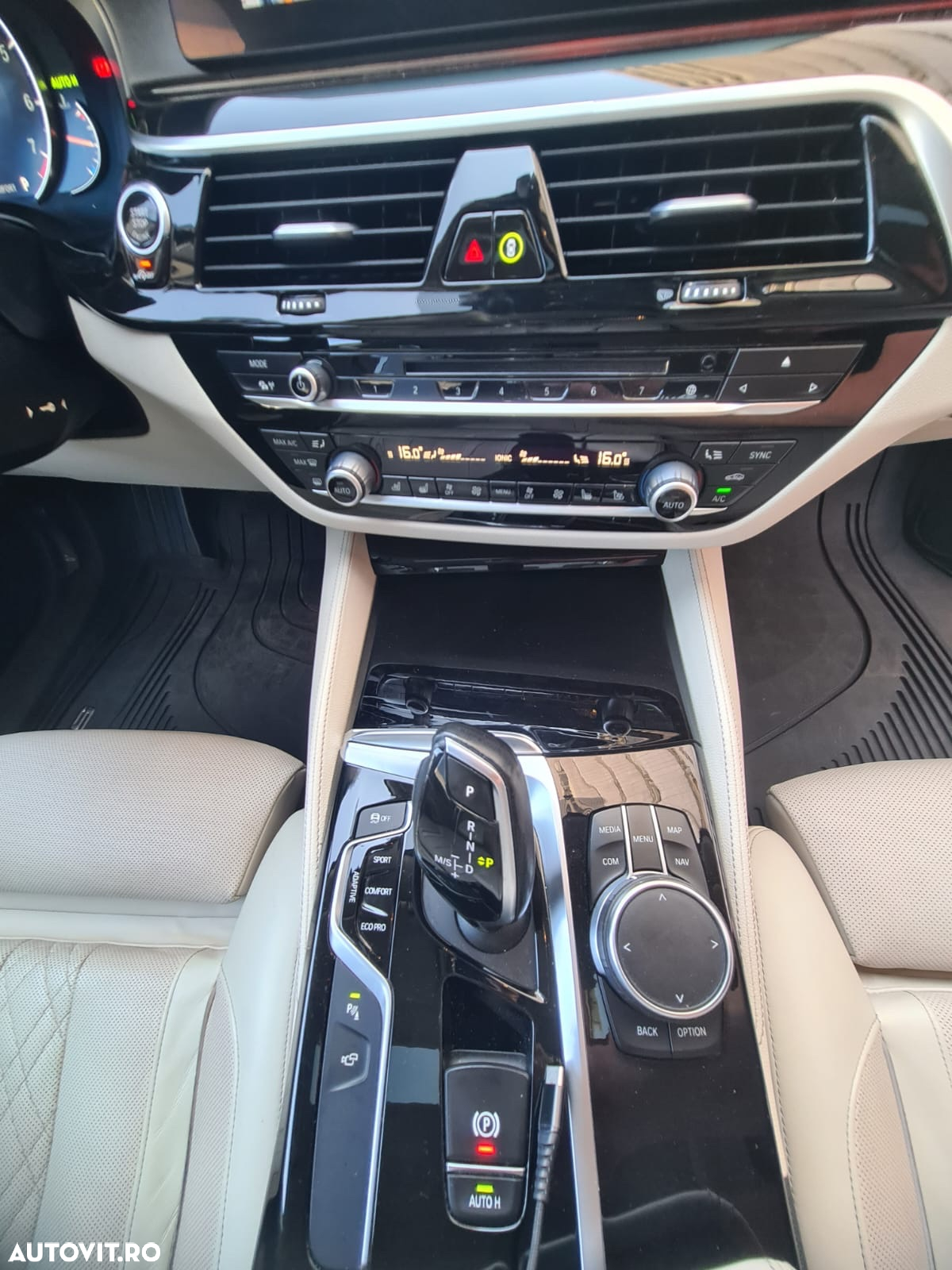 BMW Seria 5 530i xDrive AT - 7