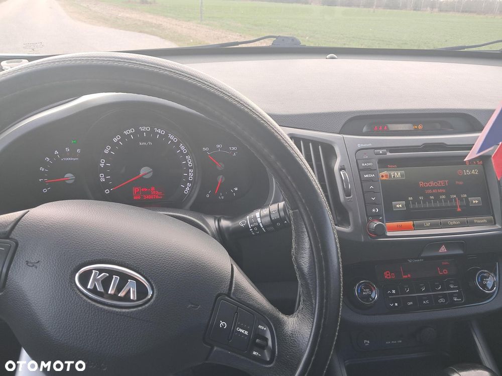 Kia Sportage 2.0 CRDI XL - 13