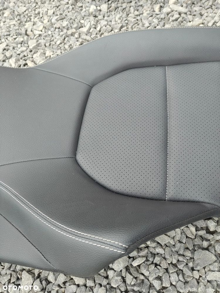 MERCEDES W204 Coupe Lift Kanapa Tylna Biała Nić - 33