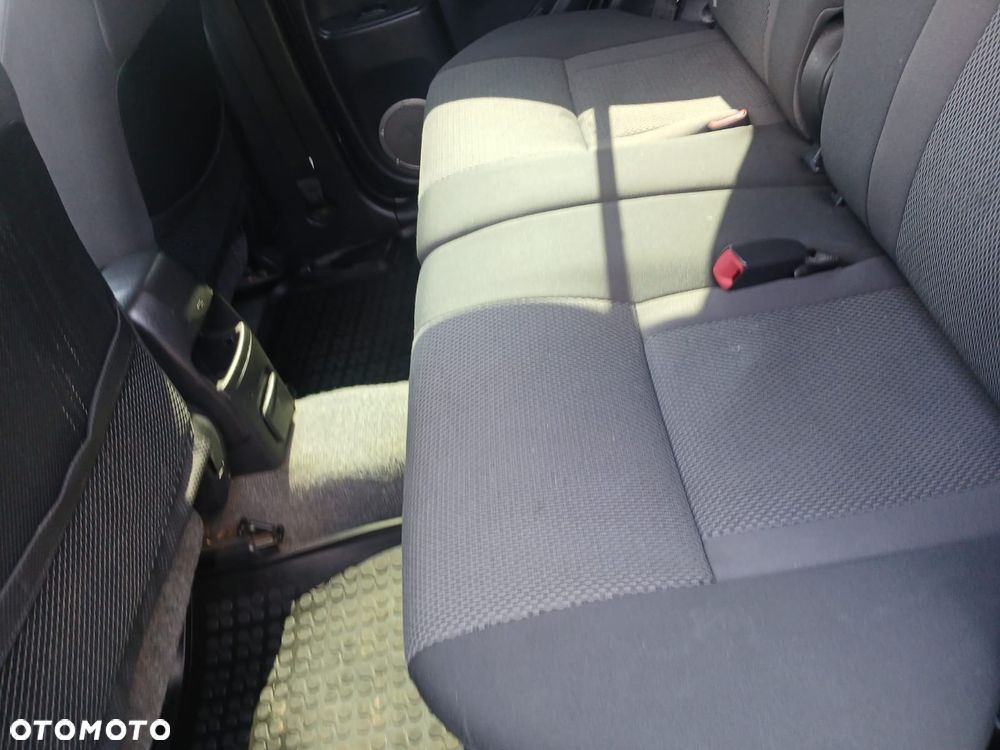 Toyota RAV4 2.0 VVT-i 4x4 - 7